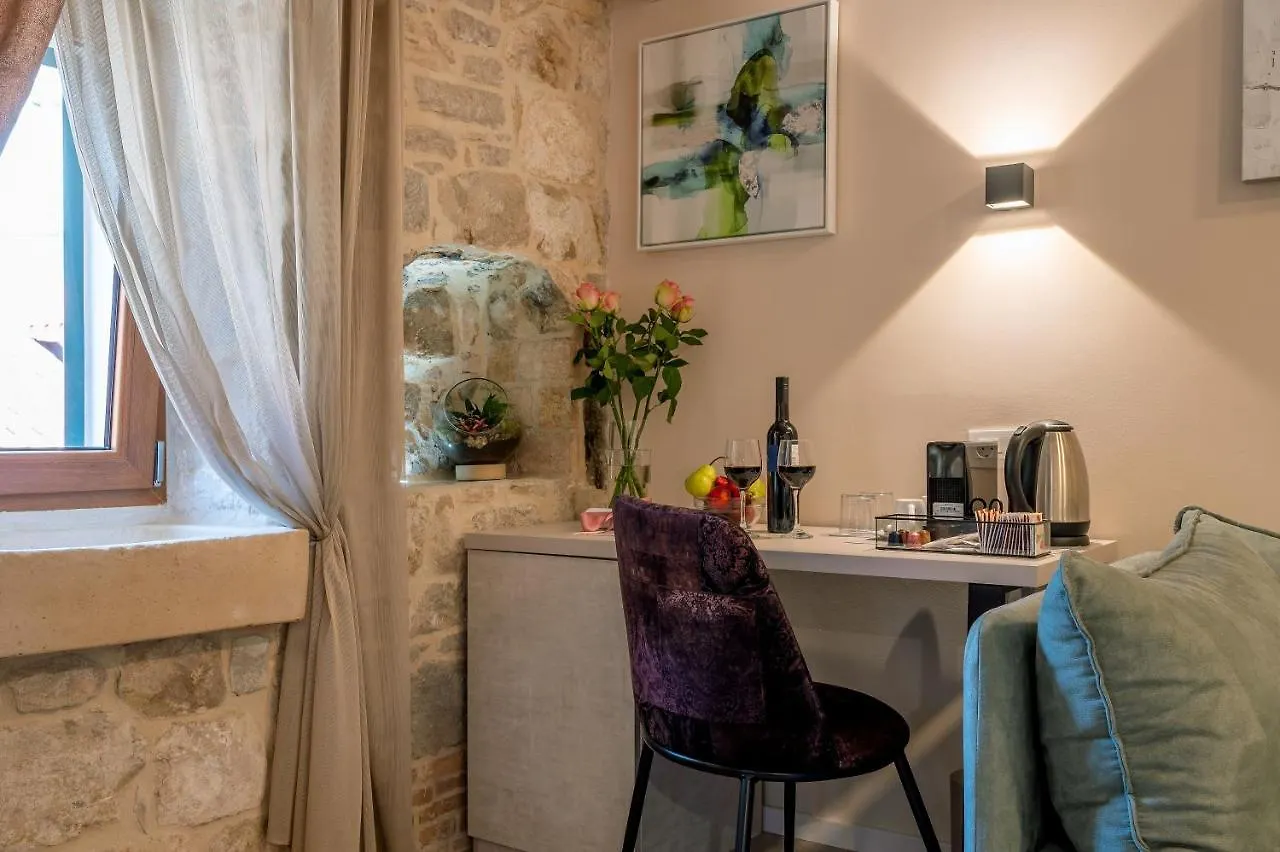 Old Spalatrum Luxury Rooms Split 4*,