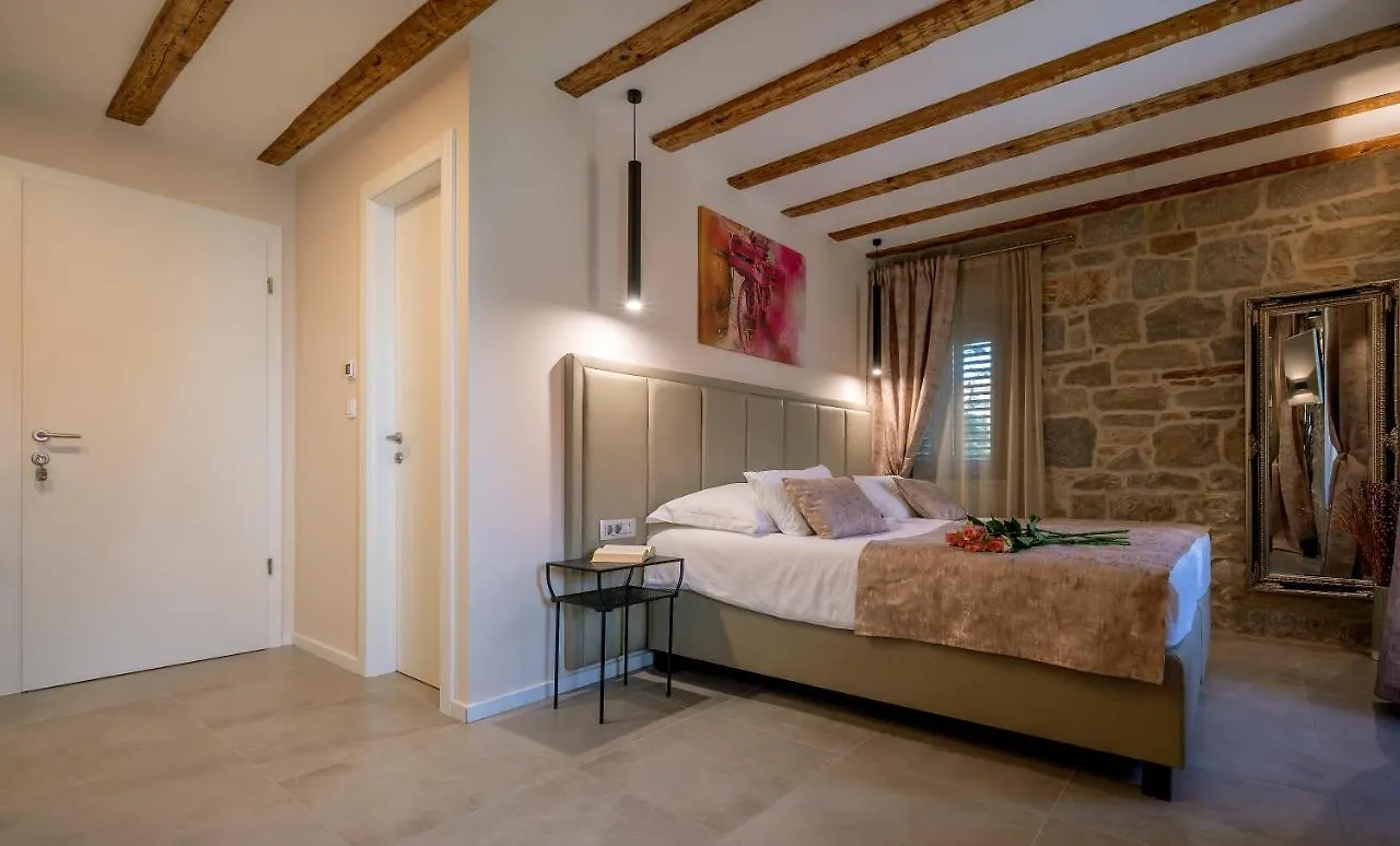 Old Spalatrum Luxury Rooms Split 4*,  Croatie