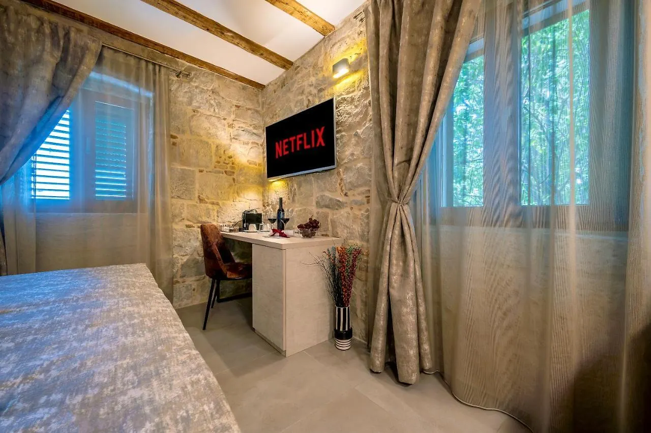 Old Spalatrum Luxury Rooms Split 4*,  Croatie